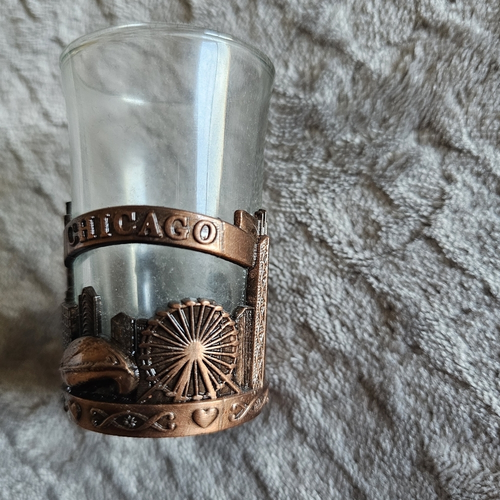 Chicago Souvenir Shot Glass - Picture 2 of 3